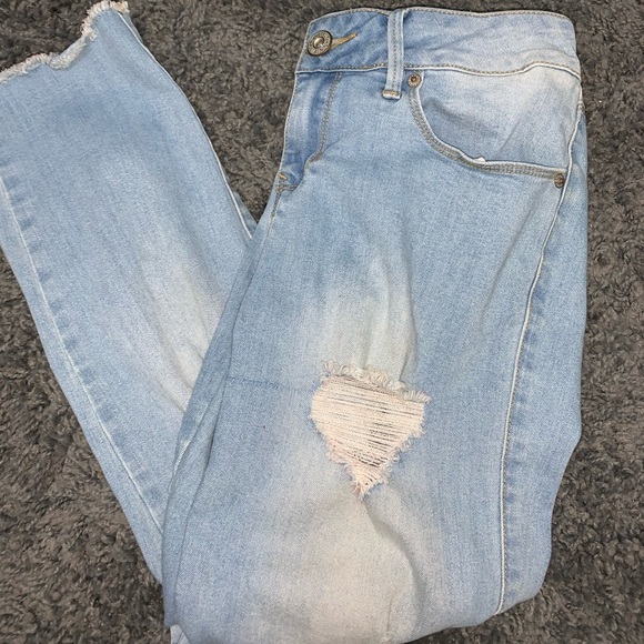 Ripped jeans - Picture 1 of 4